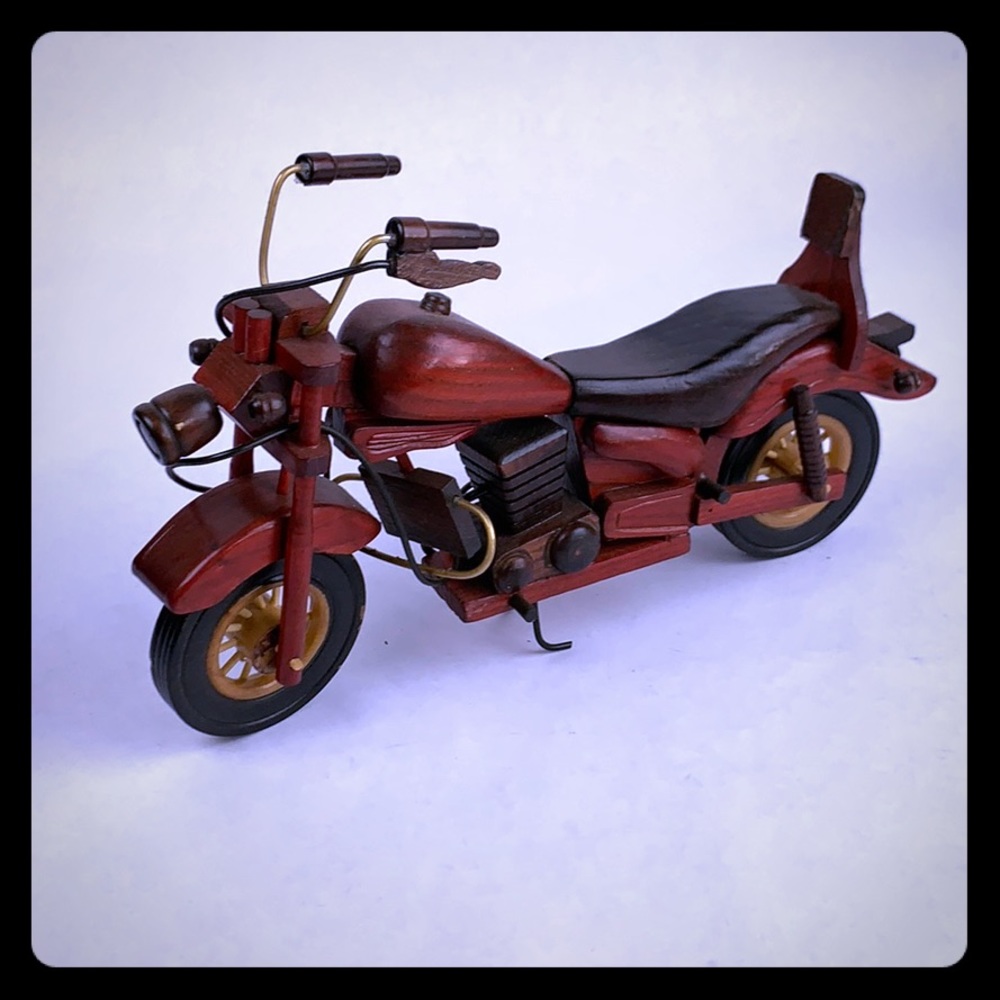 Wooden motorcycle from Alaska Woods Art